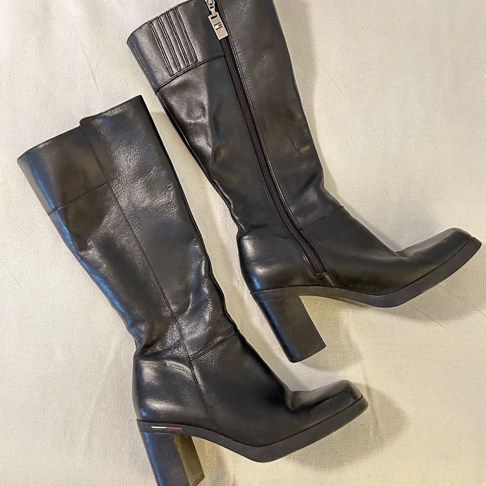 Women's Black Leather Knee-High Boots